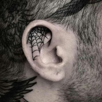 Тату на ухе (11)