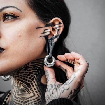 Тату на ухе (29)